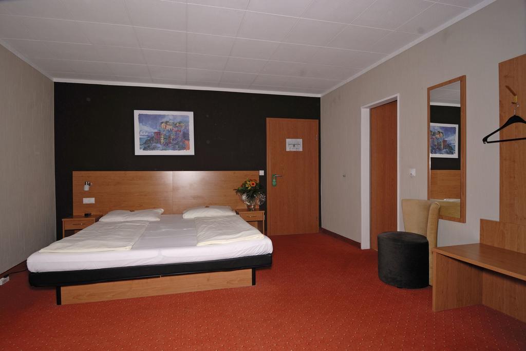 Hotel Schlangenbader Hof الغرفة الصورة